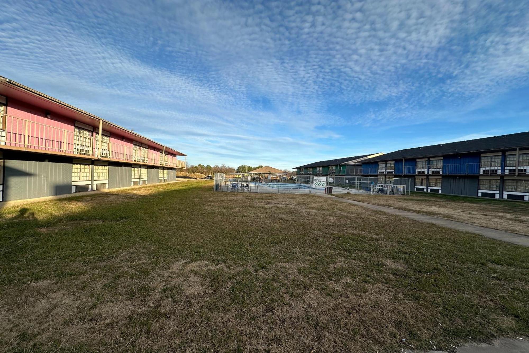 River Valley Inn And Suites By Belvilla Fort Smith Exterior photo